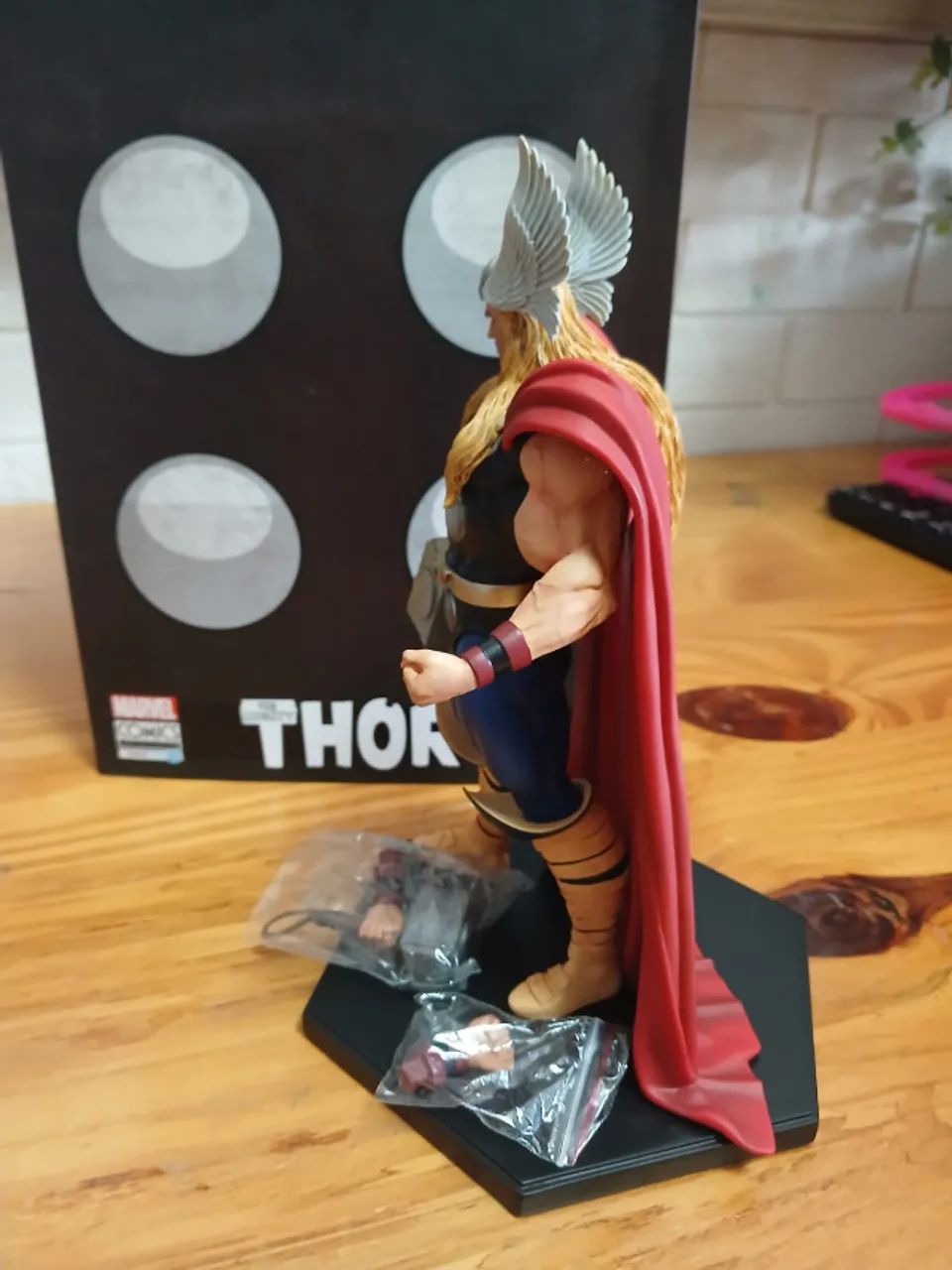 Thor 1/10 Iron Studios Exclusivo - Foto 2