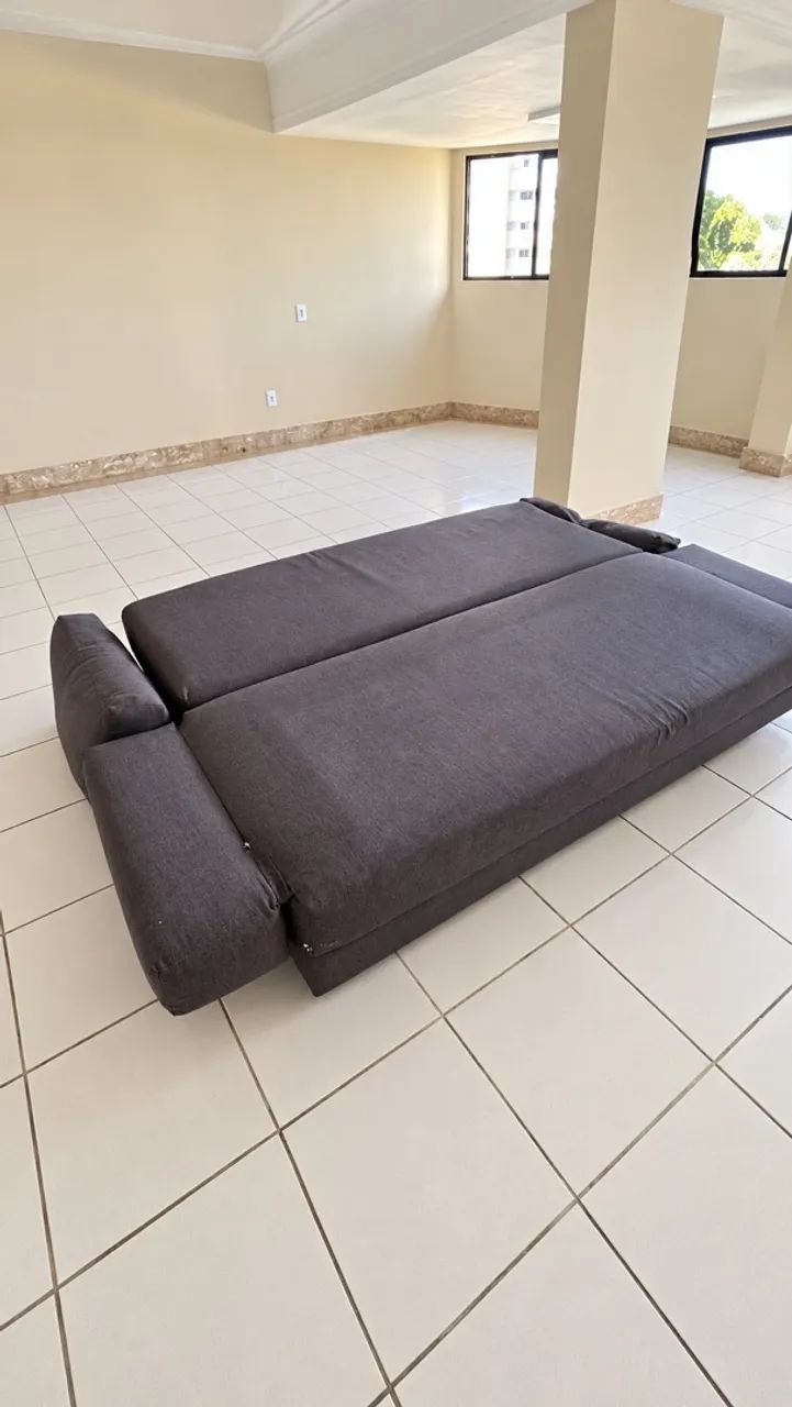 Sofá três lugares que vira cama de casal  - Foto 4