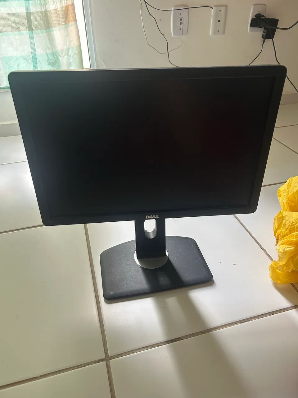 Monitor DELL PRECINHO DESAPEGO 