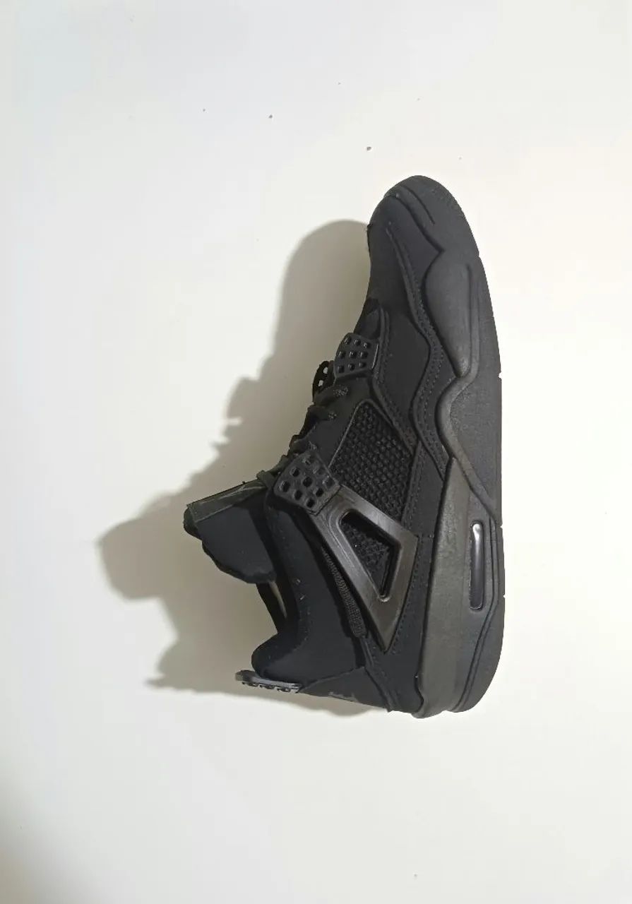 Air jordan 4 retro black cat