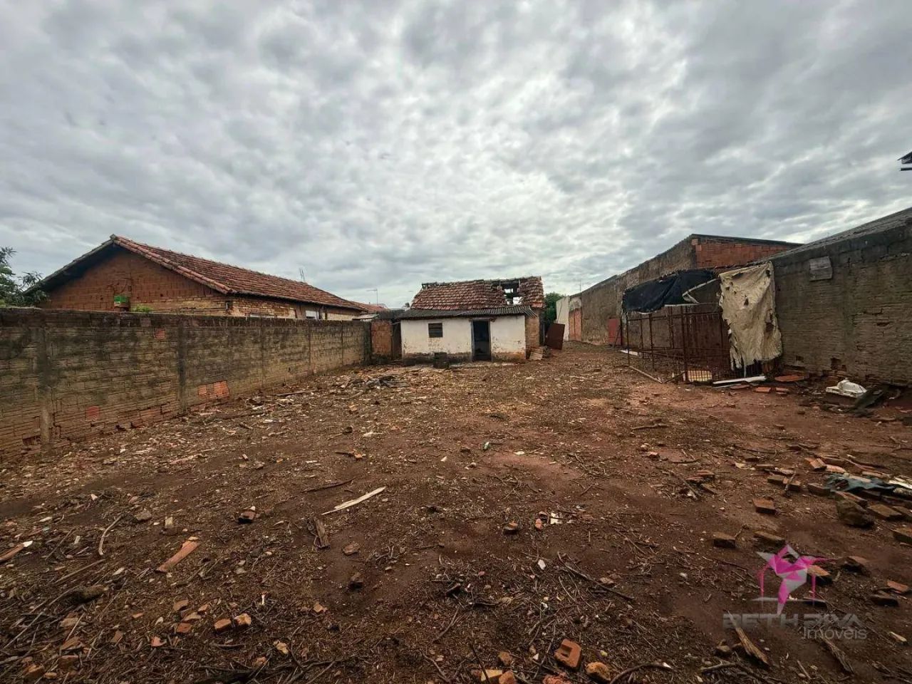 Terreno de 642 m² - Região Central de Leme - Foto 3