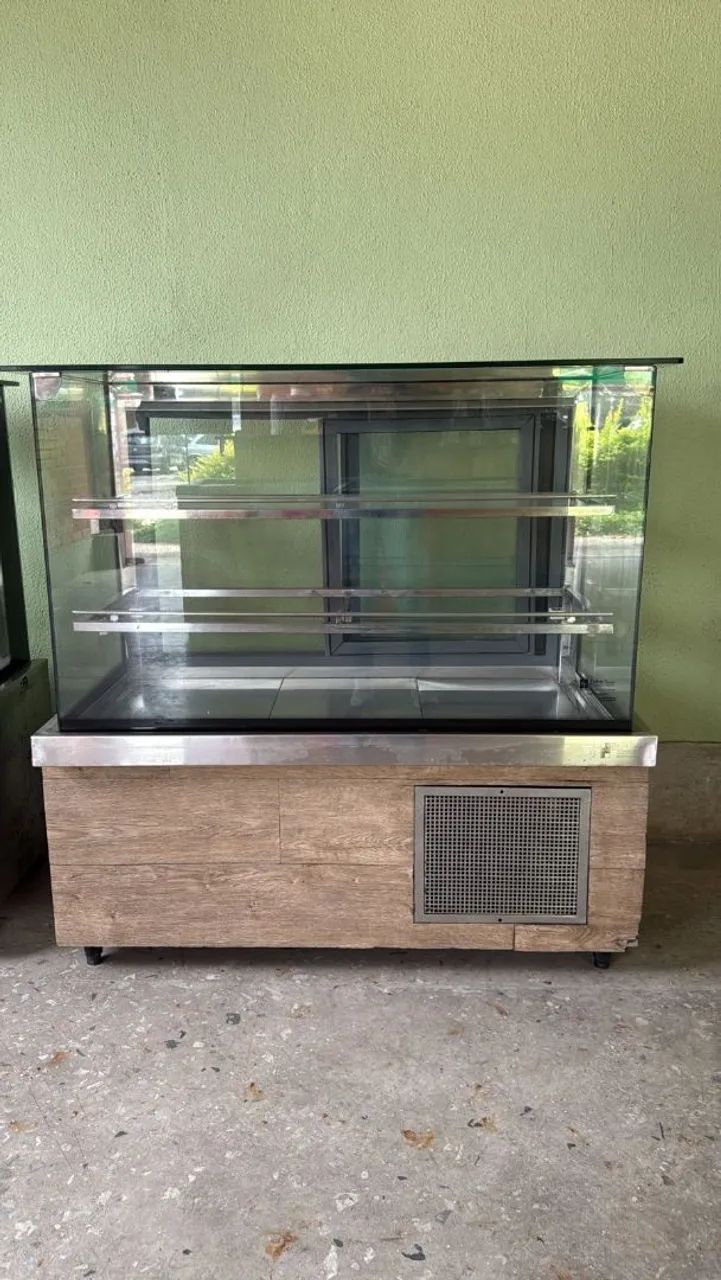 Balcões refrigerado e estufa Elohim 220 volts  - Foto 2