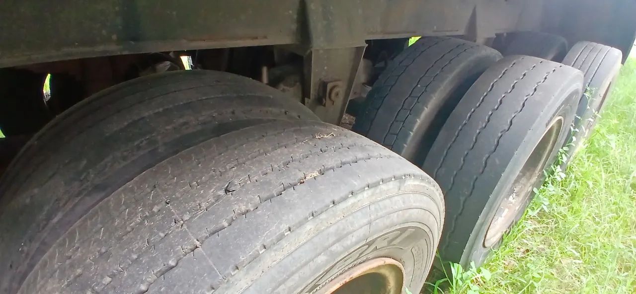 Carreta assoalhada.  - Foto 5