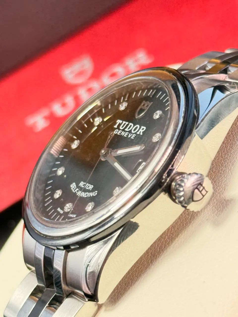 Tudor Glamour - Foto 2