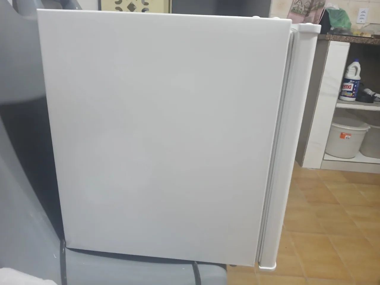 Frigobar Midea 45L - Foto 4