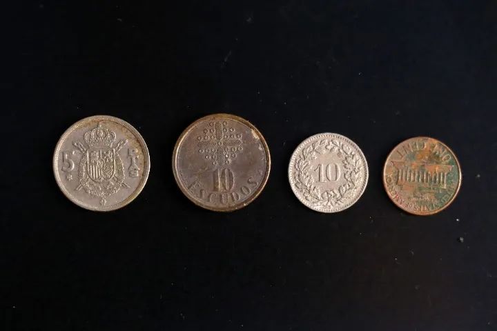 +1800 moedas antigas - Foto 2