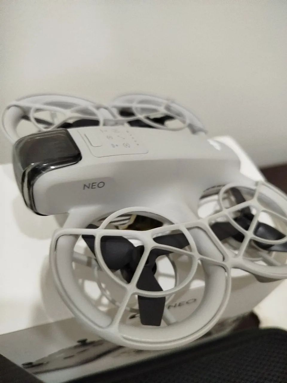 Dji neo completo com case strap e case protecao no controle - Foto 2