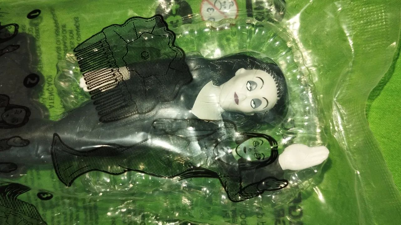Morticia Família Addams boneca Brinde Burger king Brinde (Lacrada) - Foto 2