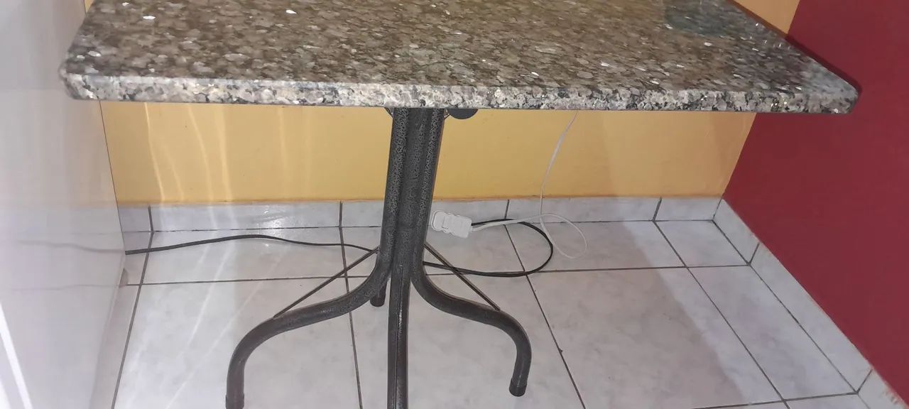 Mesa mármore de 4 cadeiras - Foto 2