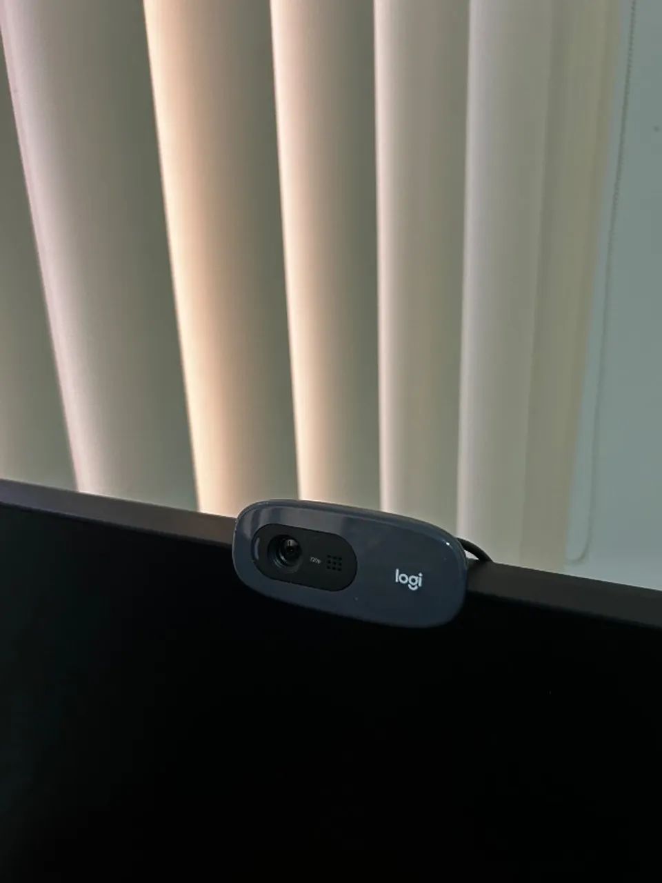 Microfone Blue Yeti Nano + Webcam Logitech - Foto 3