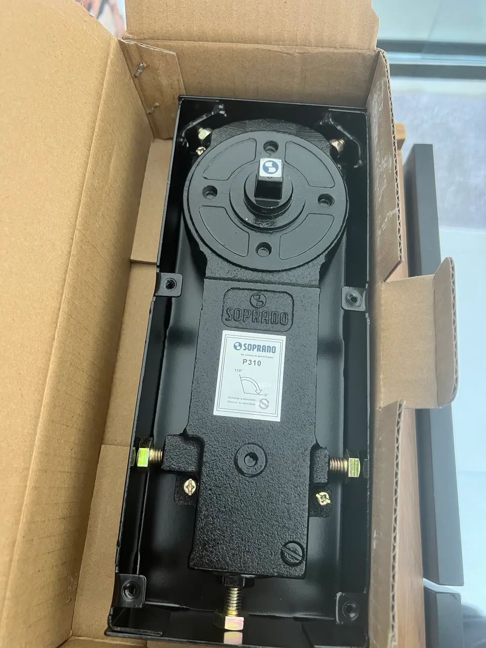 Mola Piso Porta Vidro Portas Até 100kg Soprano P310 R$120,00 - Foto 4