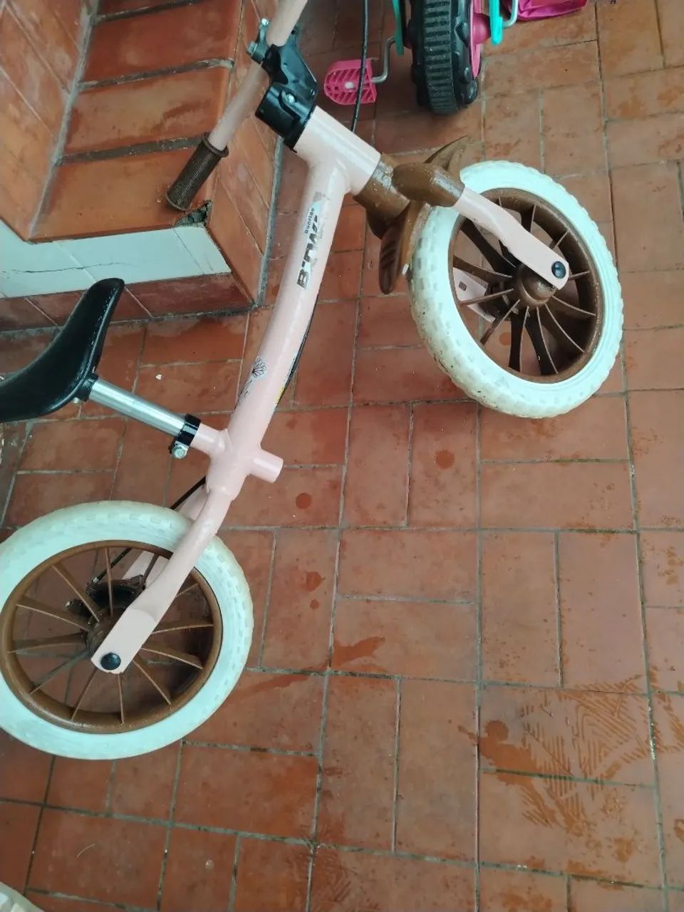 Bicicleta infantil de equilíbrio sem pedal - Foto 2