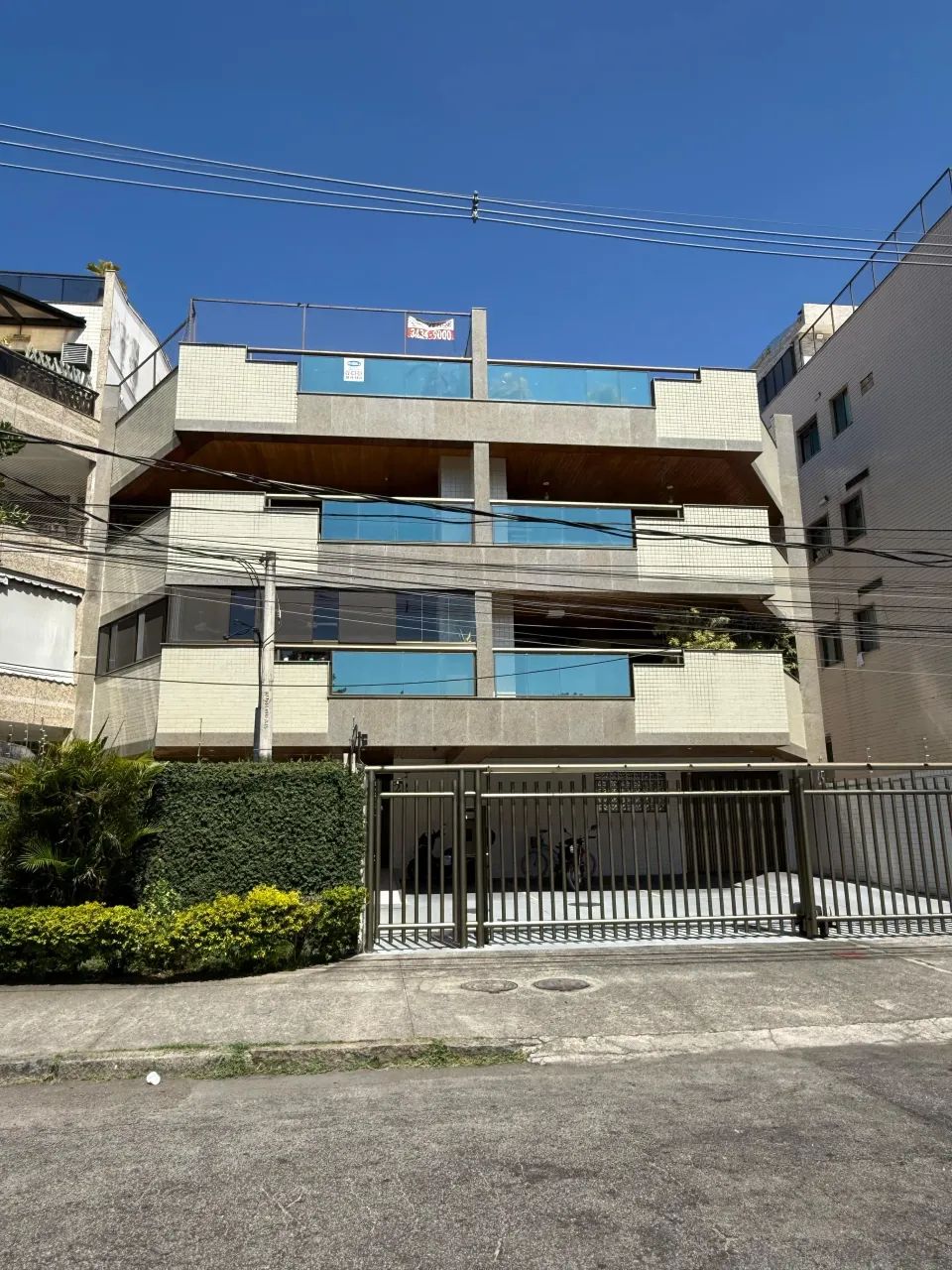 Imóvel para venda com 220 metros quadrados com 3 quartos - Foto 2