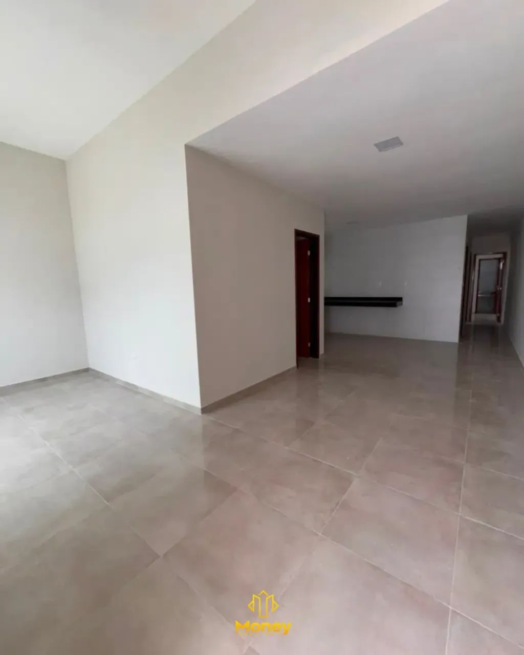 3 Quartos, 3Banheiros, Pé de direito Elevado, Piscina e Churrasqueira. - Foto 4