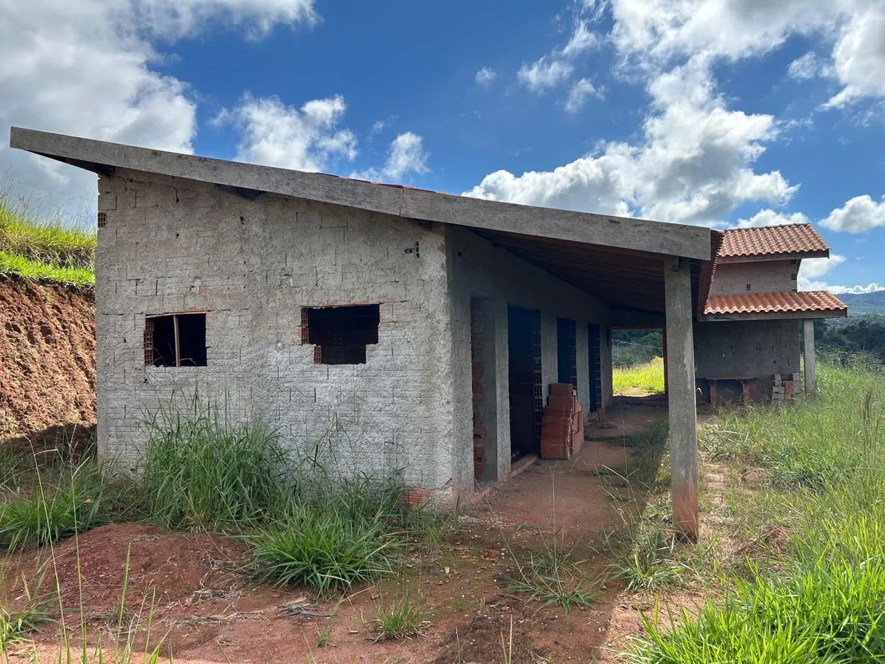 Chácara - FAÇO PARCELADO!!! - Descrição: casa em construção Atibaia 1000 m2 - Foto 4