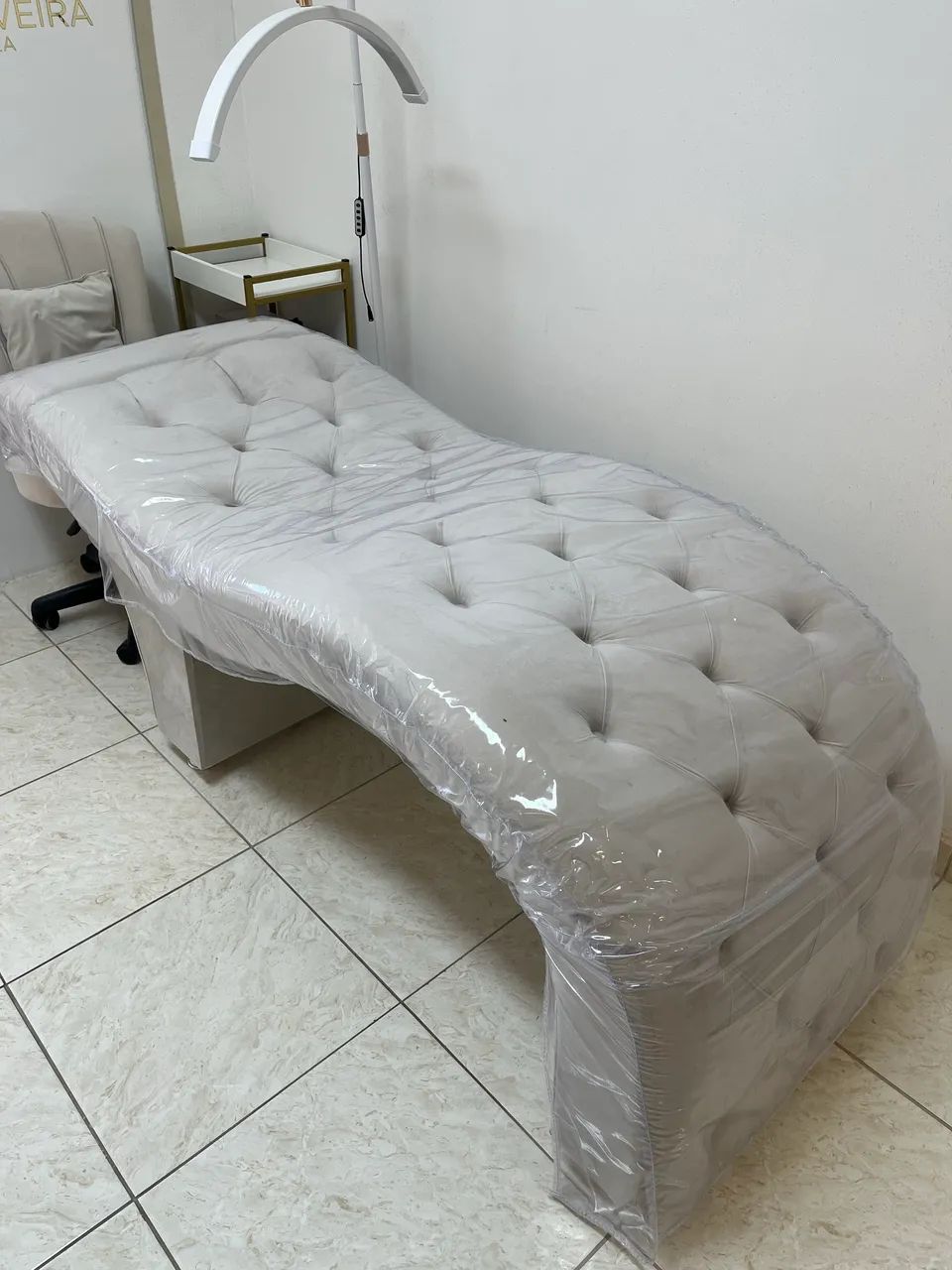 Kit completo para extensão de cílios e design de sobrancelhas!