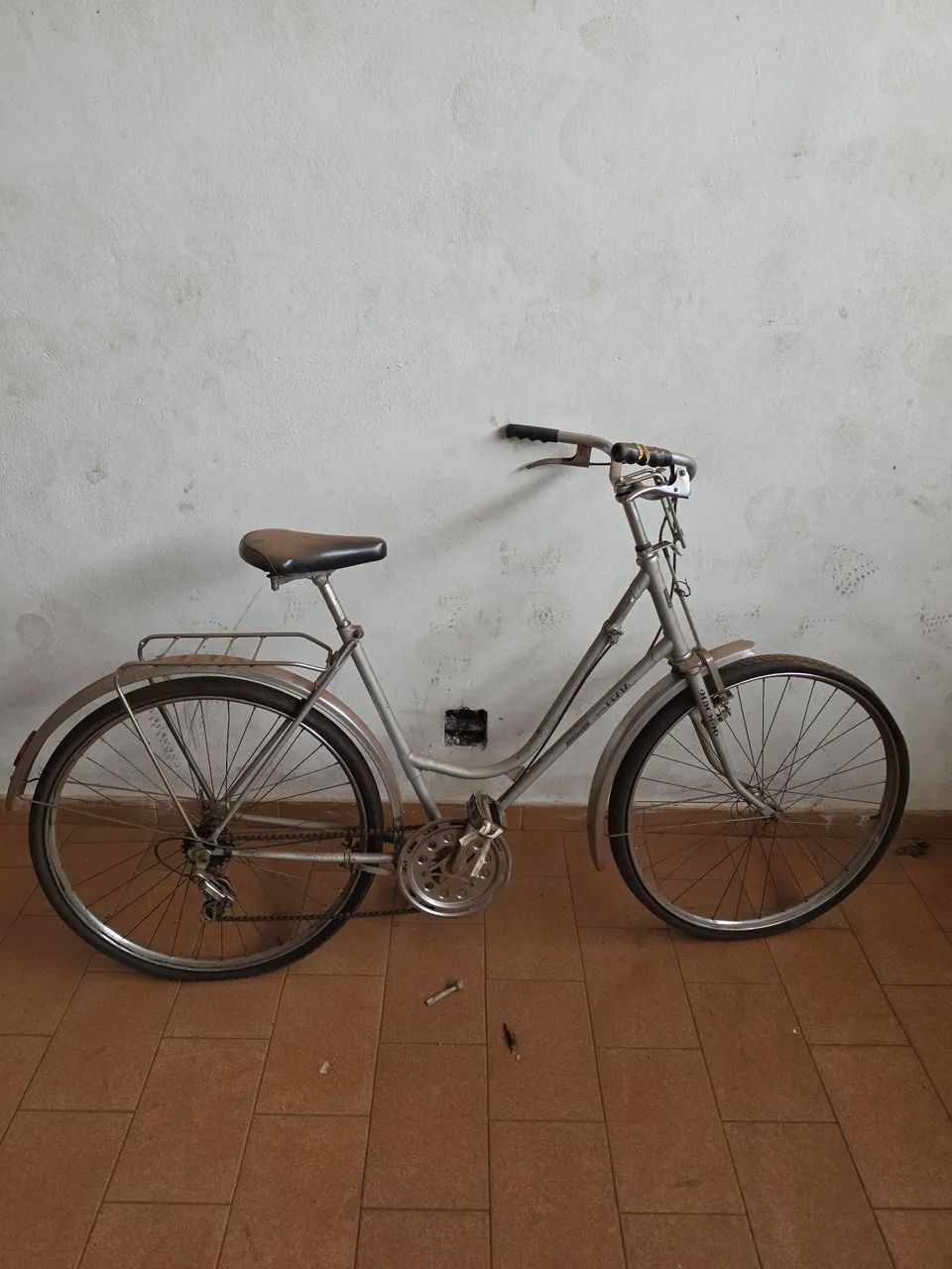 Bicicleta antiga Monark serie prata 