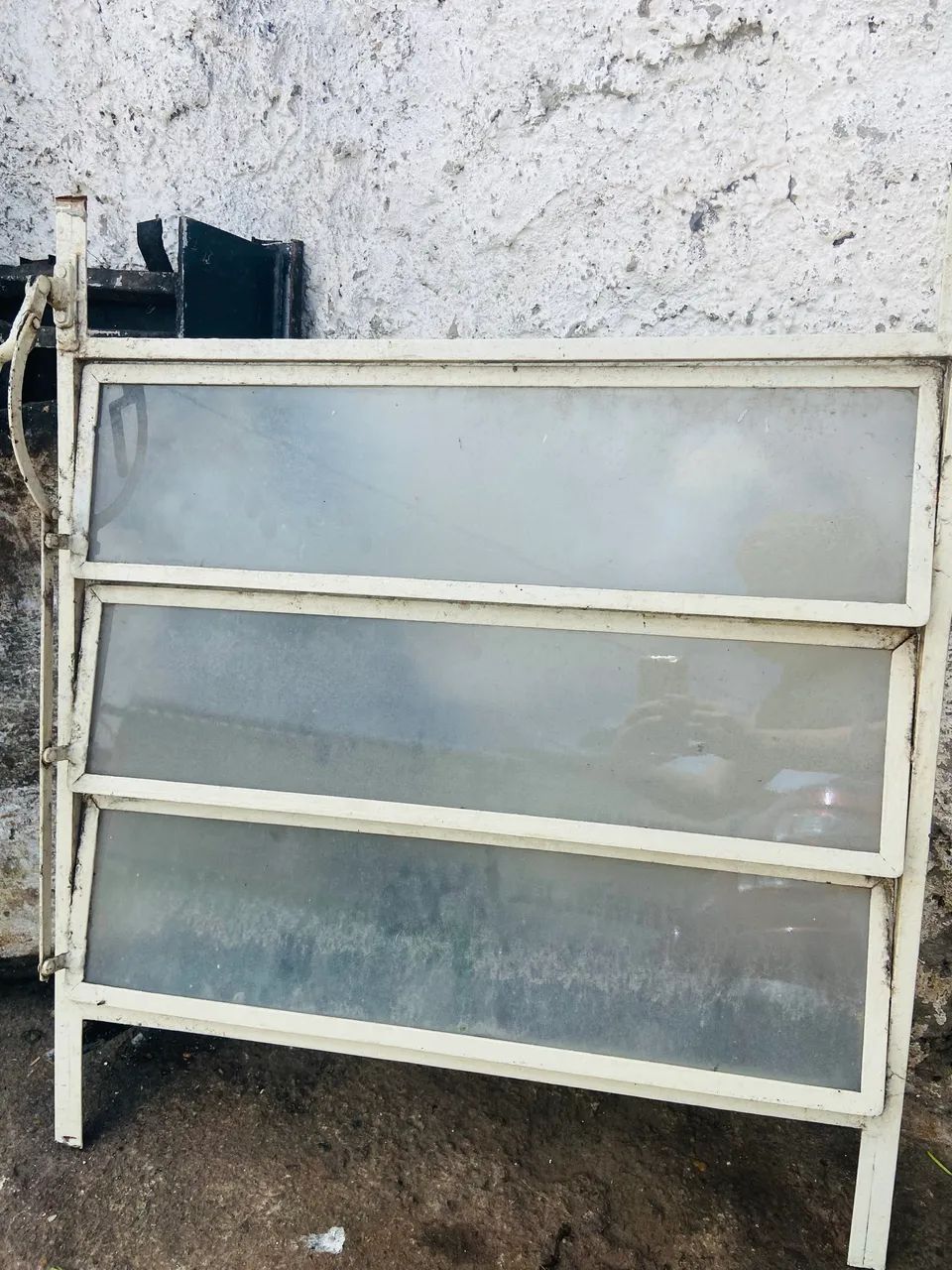 Janela basculante Seminova 65204105108355122