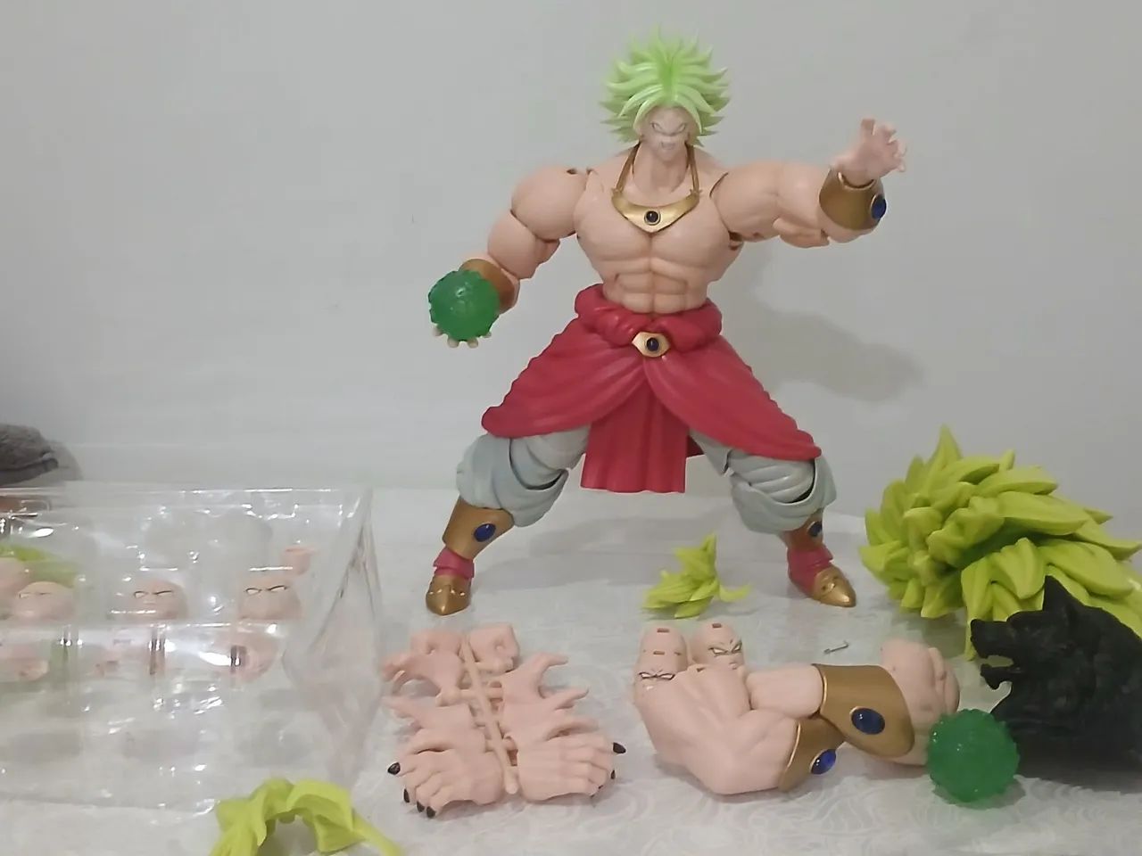 Action figure Broly kong Ssj3+Kit Dko 