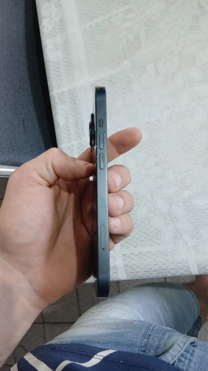 iPhone 13 de 256GB azul escuro - Foto 2