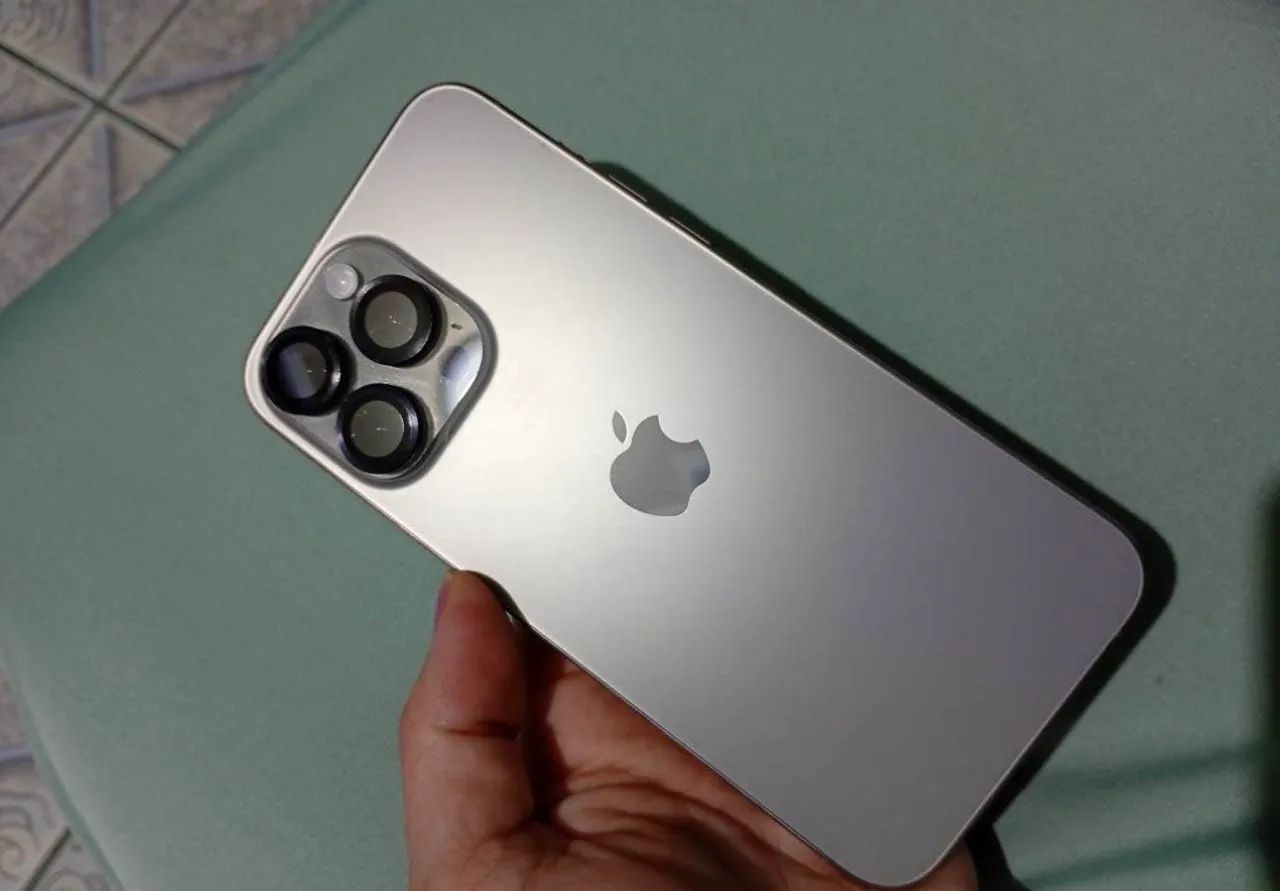 15 pro max 256 gb  - Foto 2