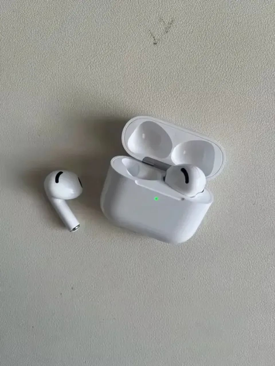 Fone de Ouvido Bluetooth TWS Sem Fio com Microfone e Controle Touch - Foto 3