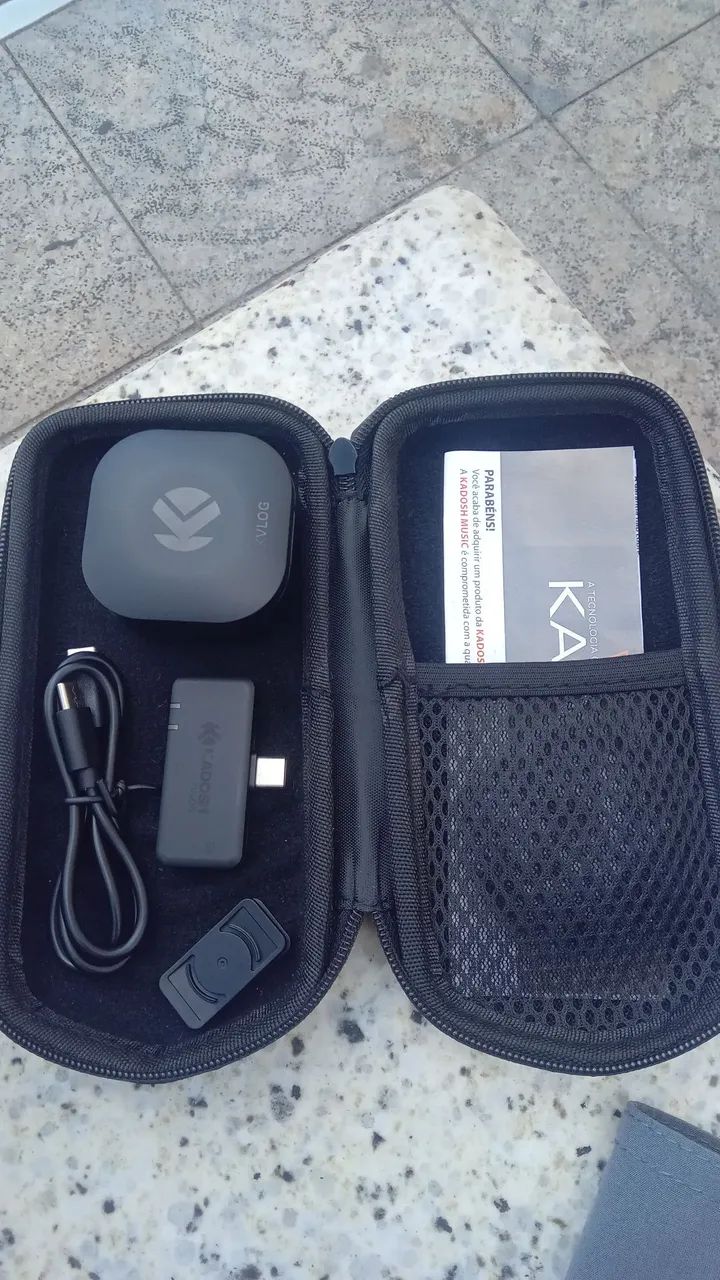Microfone sem fio profissional 