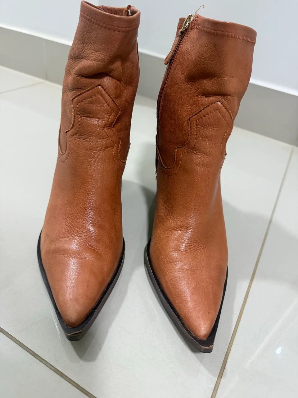 Bota Capodarte couro caramelo 38 - Foto 3
