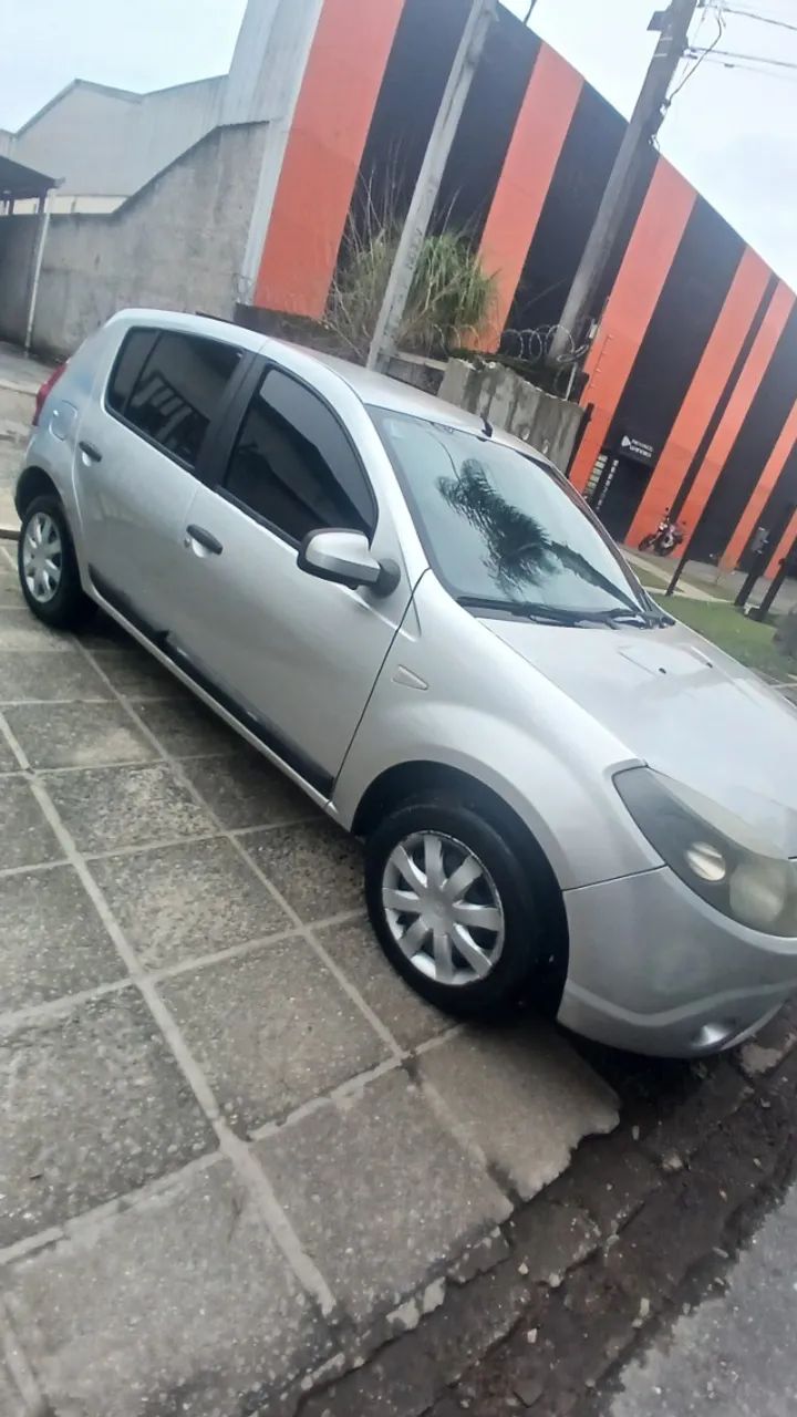 Renault Sandero 2010