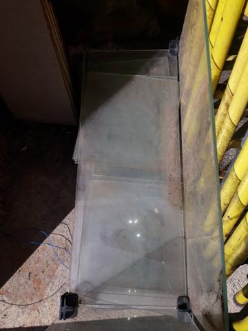 Vendo uma vitrine de balas