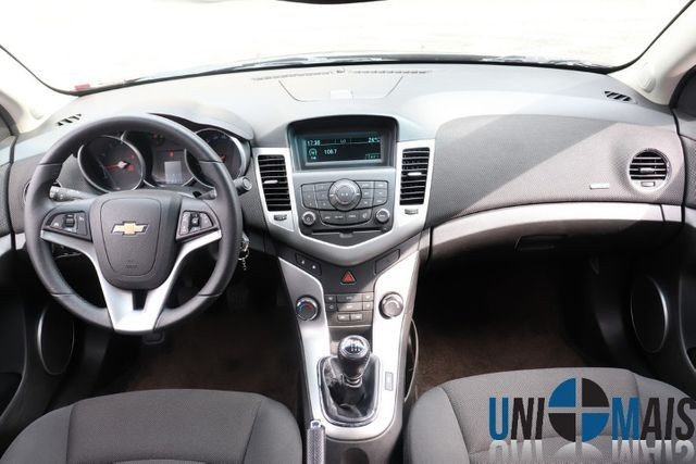 Cruze Lt 2014 Sedan Completo Em Otimo Estado Apenas 43.900 Financia/Troca lja - Foto 10