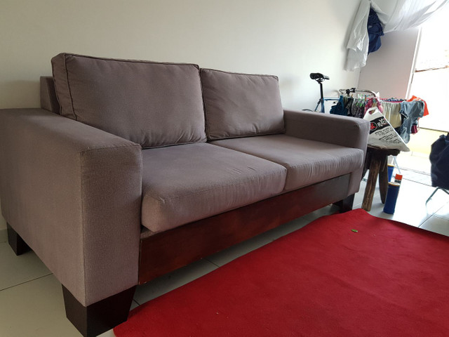 ABAIXOU!!! Vendo Sofá 3 lugares em tecido Sued - Foto 4