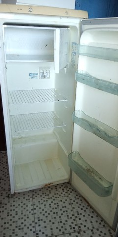 Ótima geladeira Electrolux - Foto 3