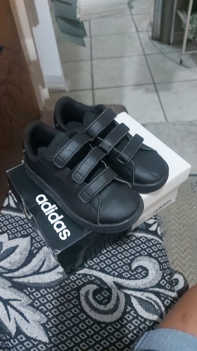 tênis adidas 27