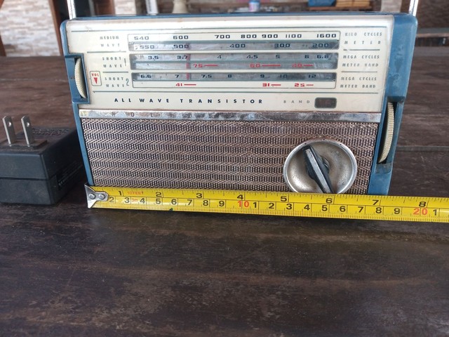 Rádio portátil am antigo  - Foto 2