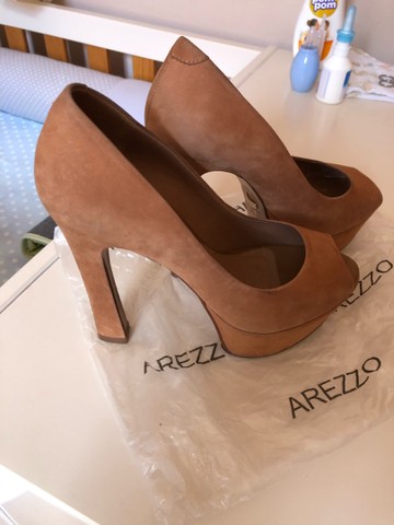 Maravilhoso sapato da Arezzo, hiper novo, usei 2 vezes - Foto 2