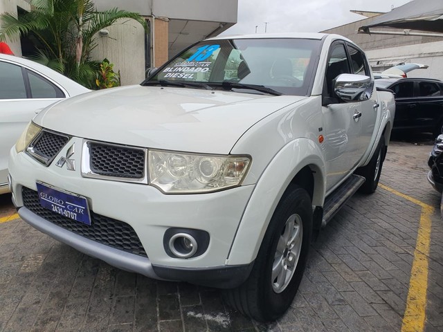 L200 triton hpe 2013 diesel 4x4 blindada ipva 2023 pago