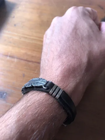 Pulseira de couro
