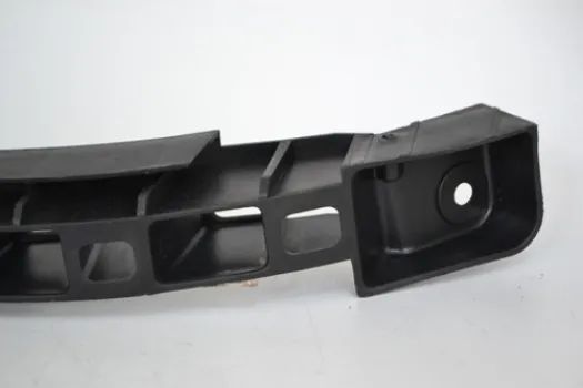 Guia Parachoque Traseiro Direito Vw Voyage Trend Original - Foto 3