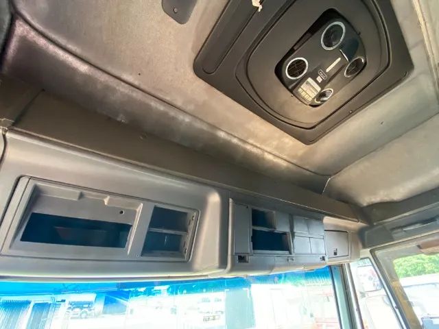 Caminhao Iveco Eurotech 450 E37 4x2 Teto Alto - Foto 5