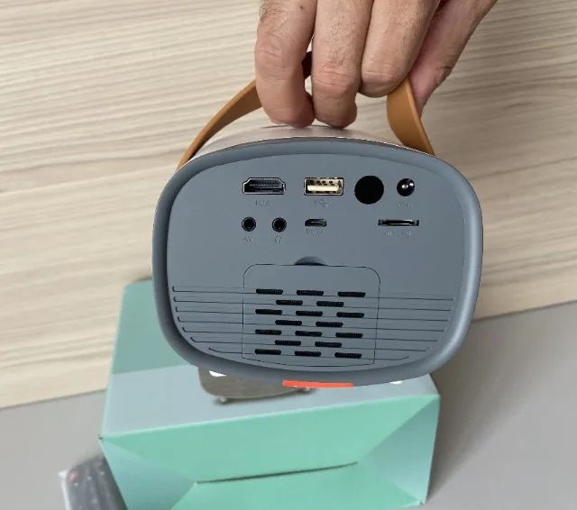 Mini Projetor Portátil Full HD 1080P Kiboule Yg230 Home Theater - Foto 6