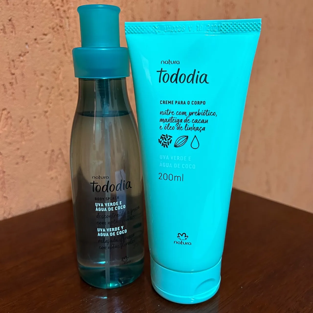 Uva verde e água de coco Body Splash e Creme Corporal