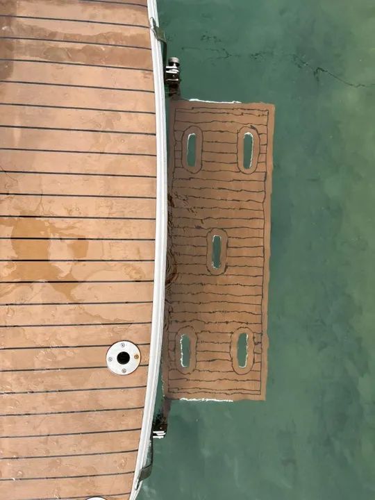 TRITON 280 - 2010 - MOTOR MERCRUISER 260HP - 650 HORAS - Foto 6