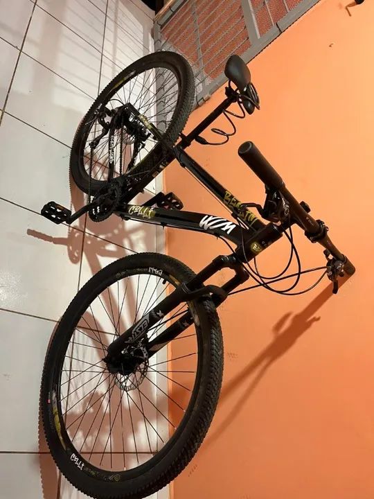 Uma bicicleta Colli com 04 meses de uso. - Foto 3