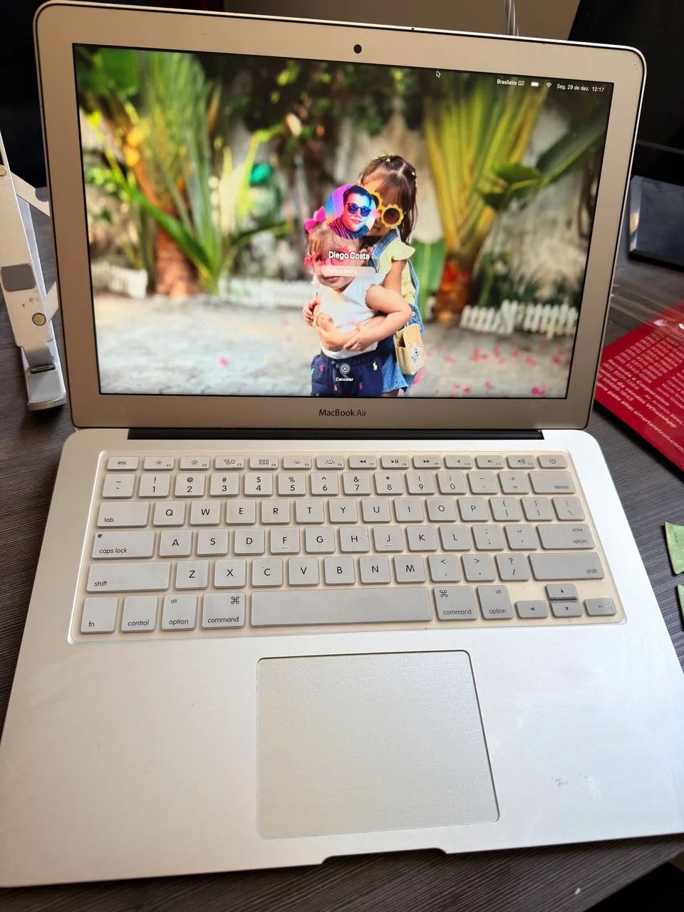 MacBook Air (13-inch, Early 2015)OS二つ MacBook Air (13 polegadas, início de 2015) - Especificações