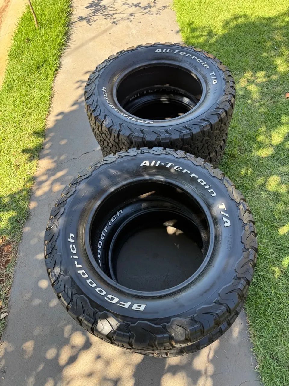 Pneus bf goodrich 275/65/18