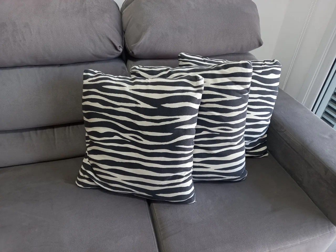 Almofadas bem recheadas e fofas Atualle - R$ 20/cada