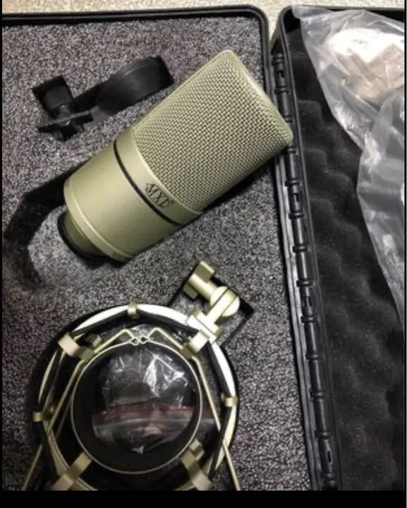 Microfone Condensador Profissional para Gravação de Áudio - Foto 2