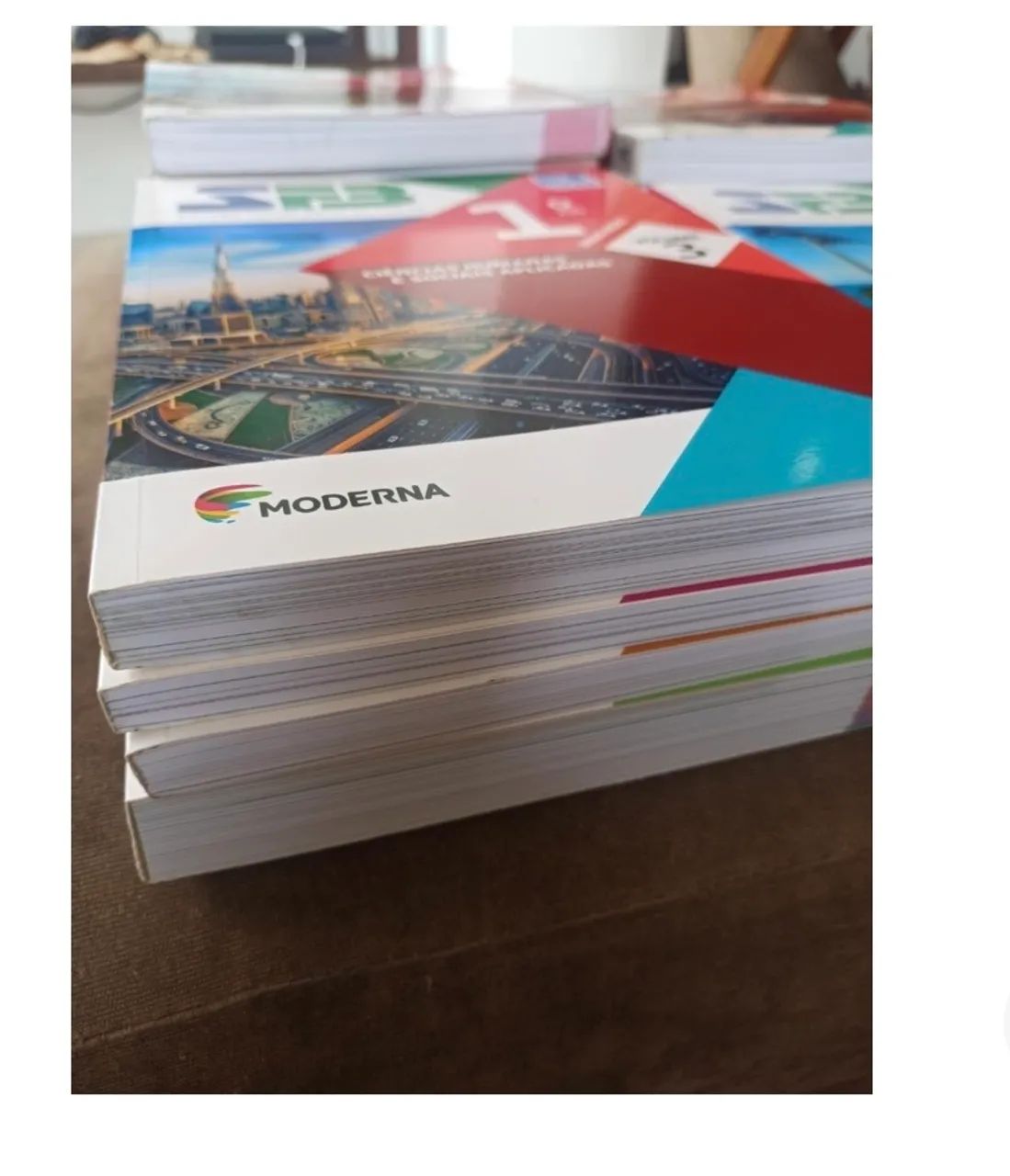 Vende-se livro 1 ano Ensino médio Farias Brito  - Foto 3