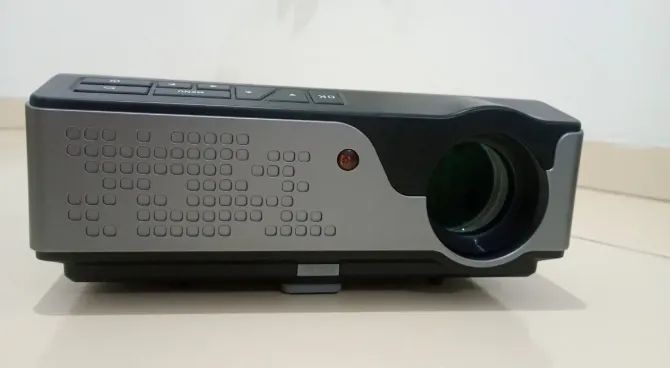 PROJETOR SMART SCREEN LINUX MULTI PJ004 - 4500 LUMENS - Foto 4